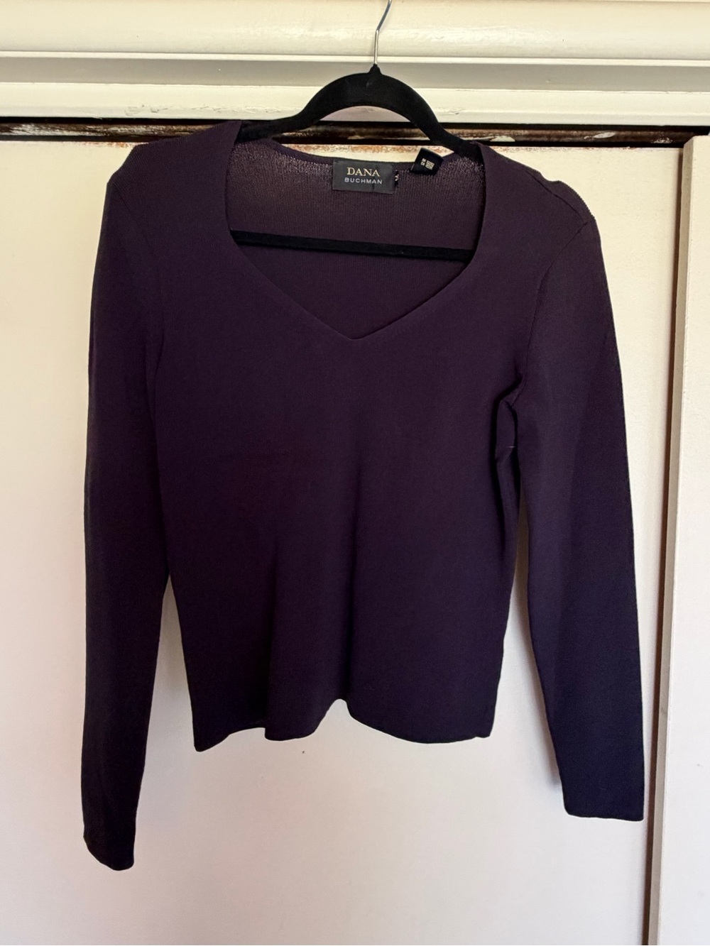 Dana Buchman Deep Navy V-Neck Long Sleeve Top